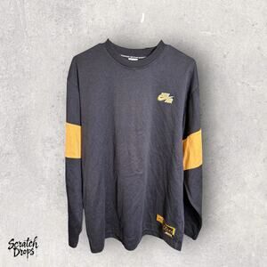 Vintage Nike Sweatshirt Size Large 25x30 Black Yellow Retro Crewneck Pullover